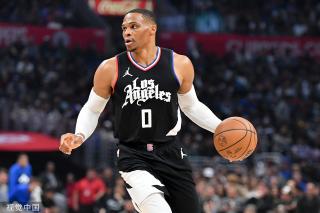 替补球员上 替补球员上