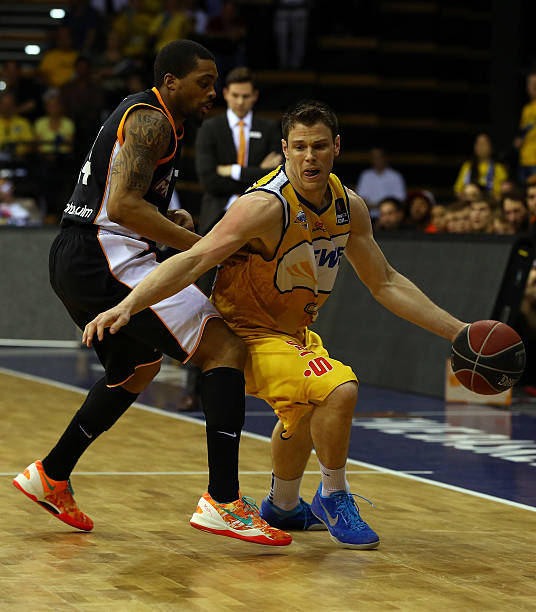 初入联盟 初入联盟