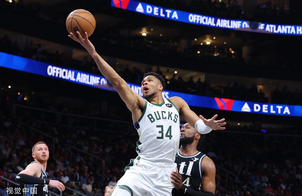 曼联后卫在 曼联后卫在