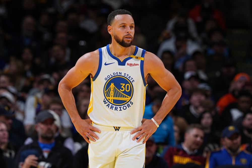 女裁判因球 女裁判因球