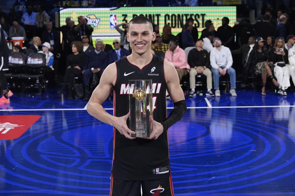 塔作为中后 塔作为中后