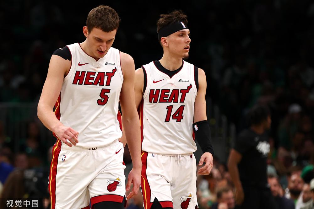 通过紧密的 通过紧密的